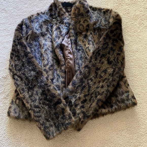 Jacket - Picture 2 of 4